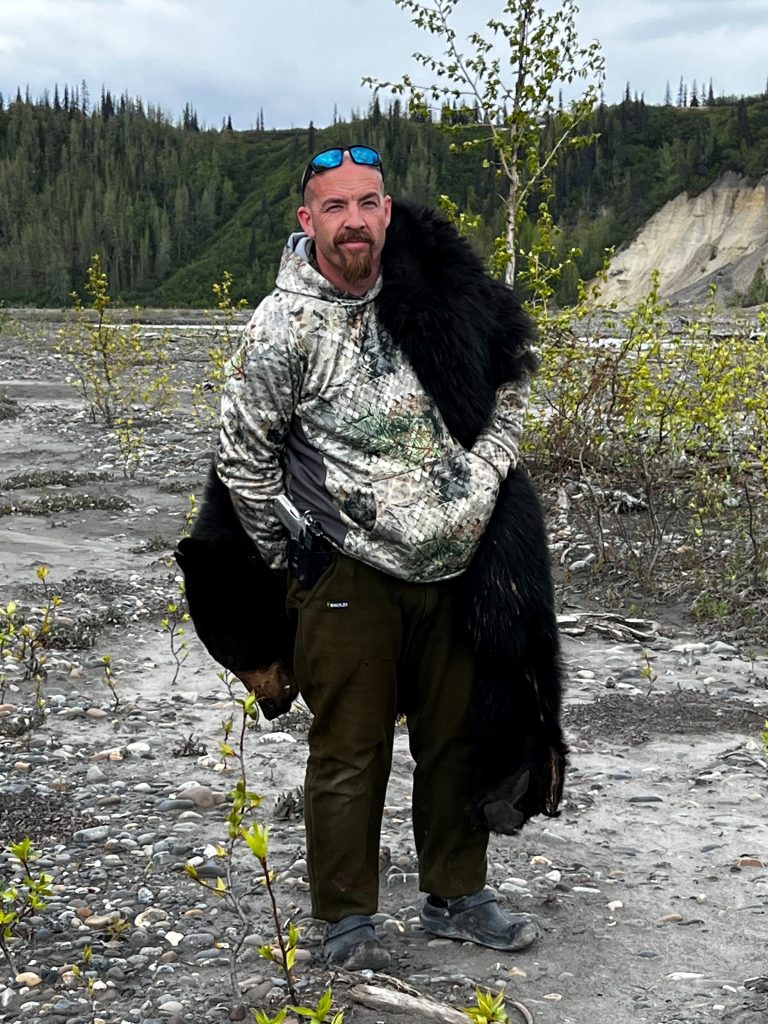 Bear hunts - Baited - Alaska